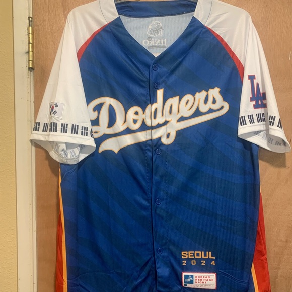 **SOLD**LA DODGERS X KOREAN HERITAGE JERSEY NIGHT 2024 - Picture 3 of 8